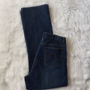 🌺 2/$15  Chico’s Jeans
